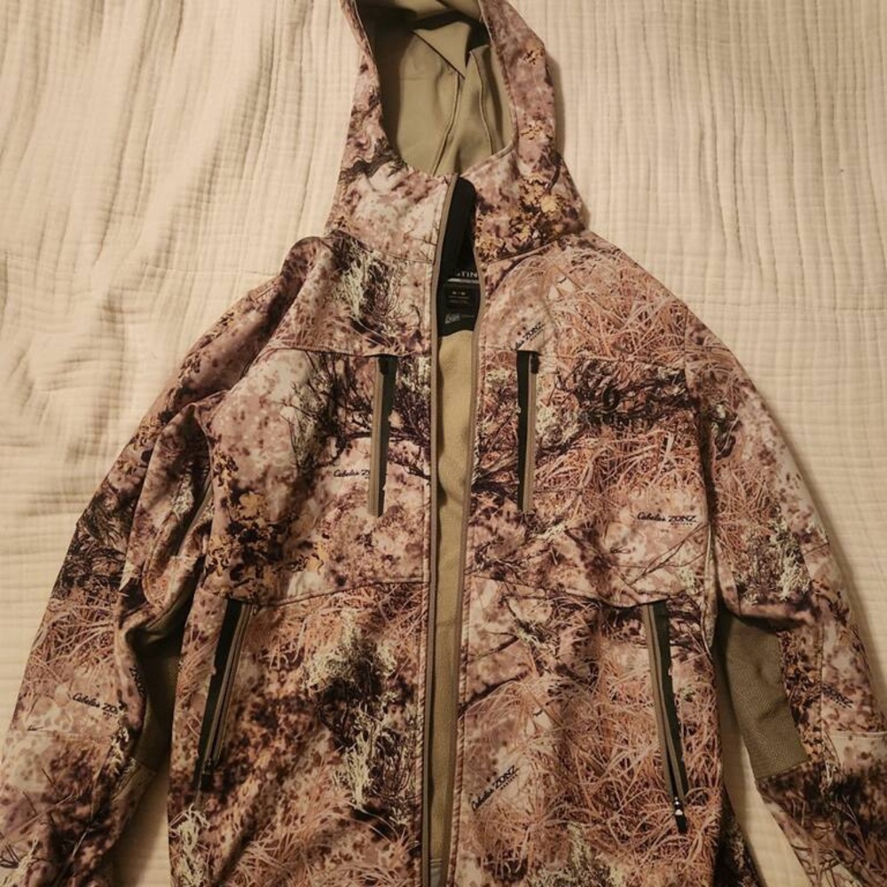 NWOT Cabela’s Instinct Precision Gear Men’s Camo Coat, Medium